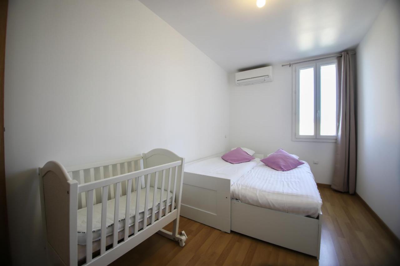 Maison Tendance Avec Jardin, Centre Village, Alpilles, Familles Eyragues Экстерьер фото